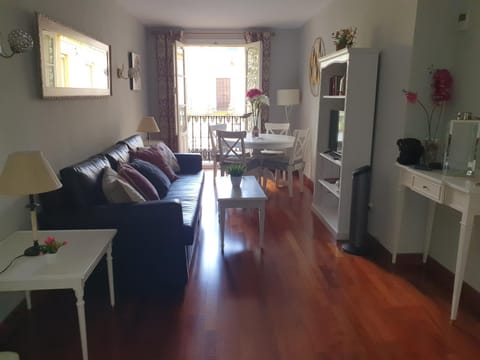 Novalia Home Suite Condominio in Seville