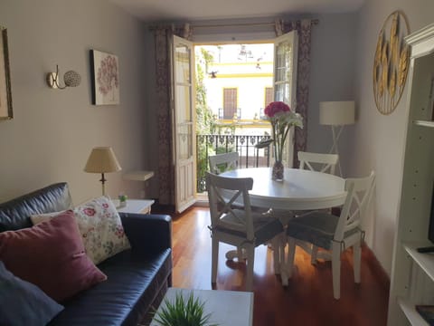 Novalia Home Suite Condo in Seville