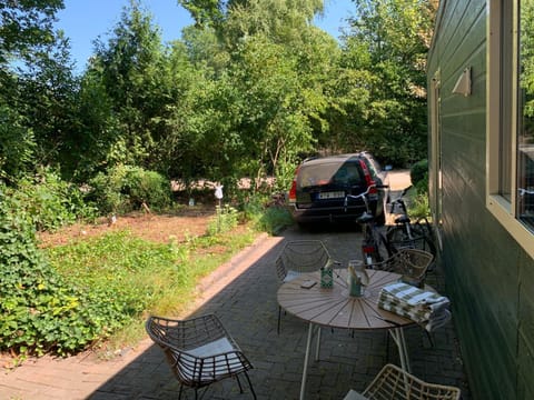 Natural landscape, Inner courtyard view, Parking, hair dresser