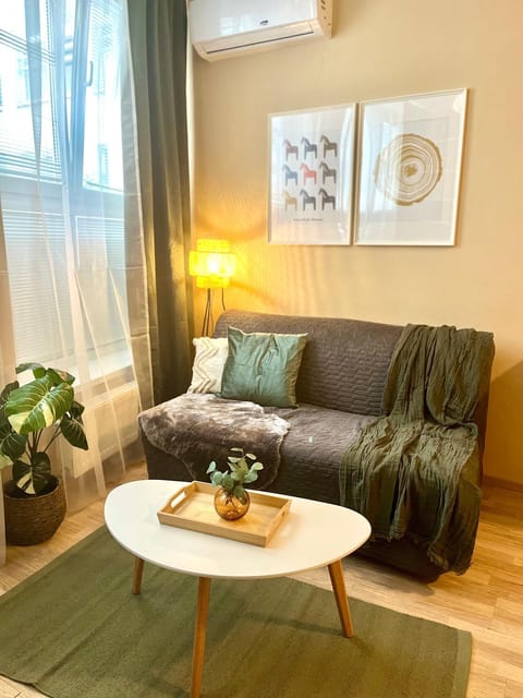 Apartment Jenny - Old Town, Free Private Parking, AC Appartamento in Bratislava