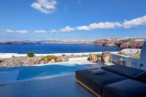 Avatar Suites Bed and Breakfast in Santorini