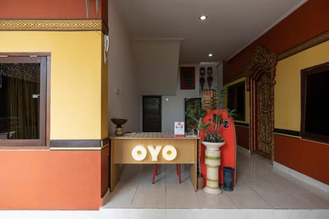 OYO 636 Apartmen Kak Okoh Hotel in Kediri