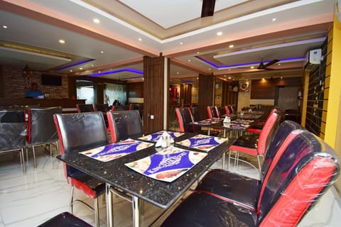 OYO Kingstar Resort Hotel in West Bengal