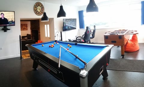 Billiard, Game Room, TV and multimedia