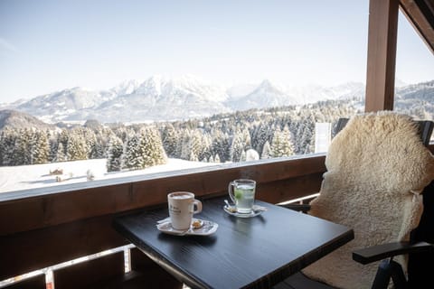 Winter, Seating area, Mountain view