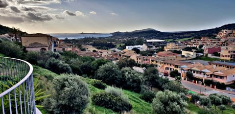 Neighbourhood, Bird's eye view, City view, Landmark view, Sea view, Street view