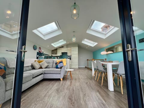 Seaside Escape in Westward Ho! 3-Bed Family Holiday Home with Sea Views House in Westward Ho