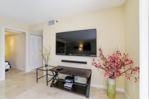 Miami Downtown City view 3BR Air Hockey &Ping Pong table Apartment in Brickell