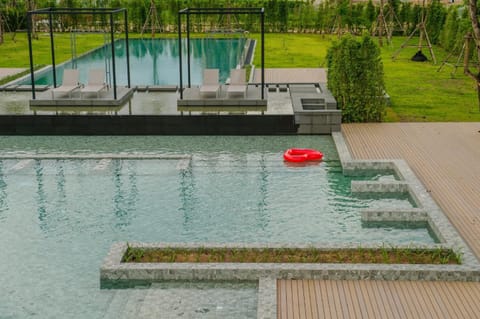 Garden, Garden view, Pool view, Swimming pool