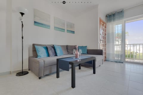 Apartment with pool, sea views & balcony less than 10min walk to La Mata Beach! Condo in Torrevieja