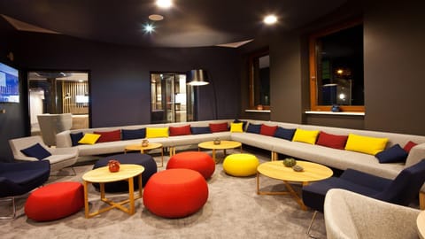 Communal lounge/ TV room, Lounge or bar, Seating area