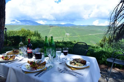 Antico Feudo San Giorgio Farm Stay in Sicily