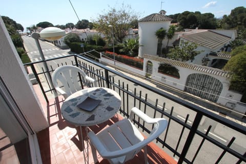 Property building, Balcony/Terrace