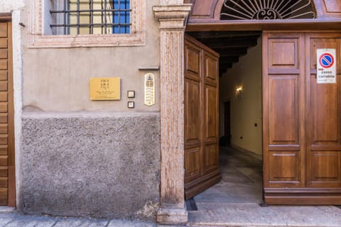 Palazzo Cavalli Pasquini Apartment in Verona