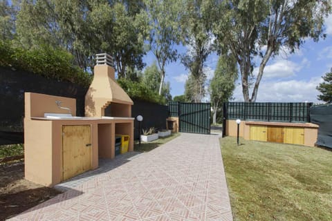 BBQ facilities, Garden