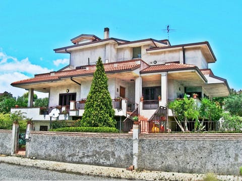 Property building, Natural landscape, Mountain view, Mountain view