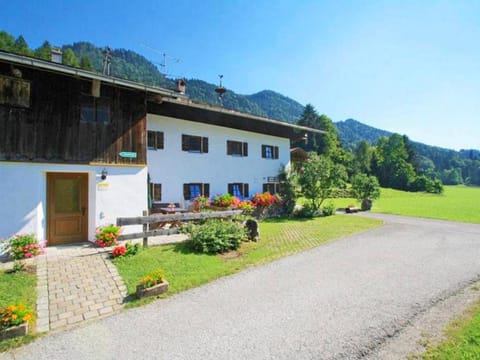 Ferienwohnungen Bergerhof Condo in Aschau im Chiemgau