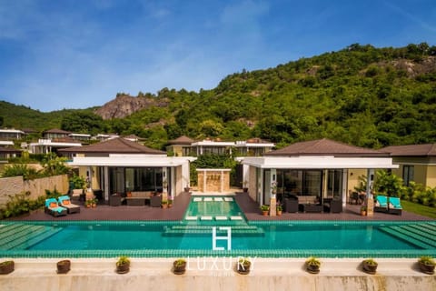 5 Bedroom Resort Pool Villa TS1 Chalet in Nong Kae