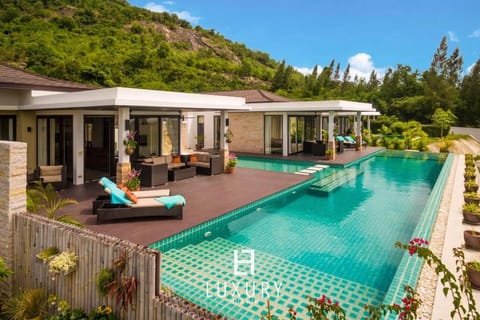 5 Bedroom Resort Pool Villa TS1 Villa in Nong Kae