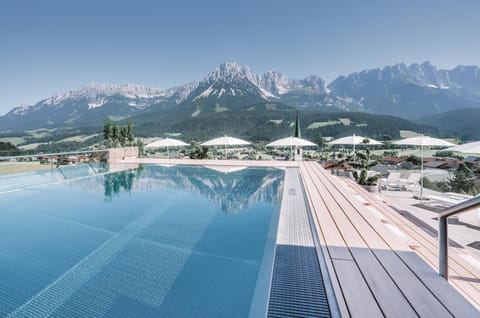 Mountain view, Swimming pool