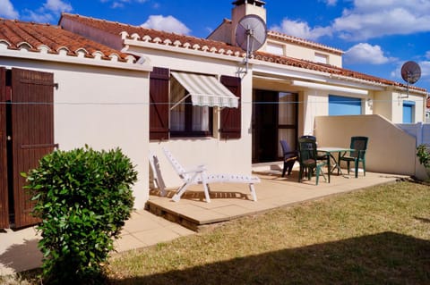 Patio, Garden, Garden view