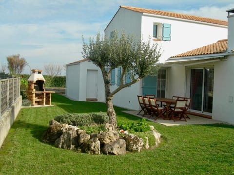 Patio, Garden, Garden view