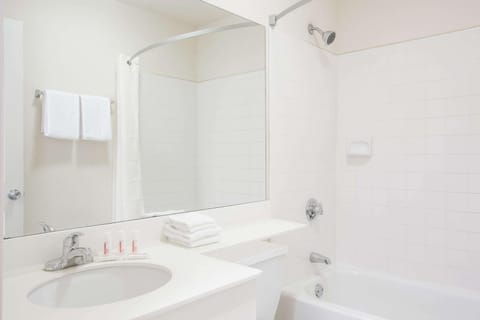 Bathroom, Photo of the whole room, On site