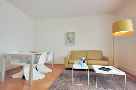 2BR near lake - Stardust 11 Apartment in Zurich City