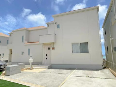 グランディオーソ沖縄ヴィラ金武1 Villa in Okinawa Prefecture