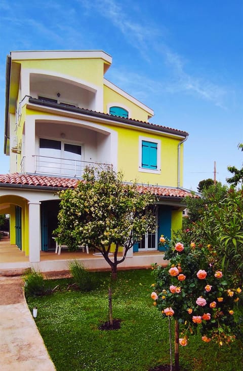 Apartman Mendula Apartment in Premantura