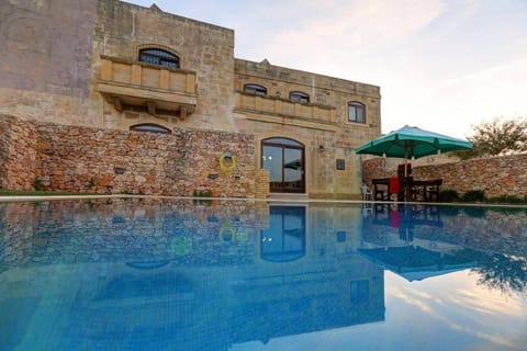 Villa Savona 3 Bedroom Villa with private pool Villa in Malta