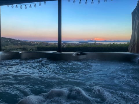 Hot Tub, Spa and wellness centre/facilities