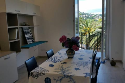 BLURAPALLO Apartment in Rapallo