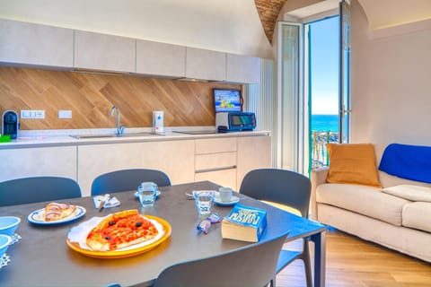 Dining area, Sea view