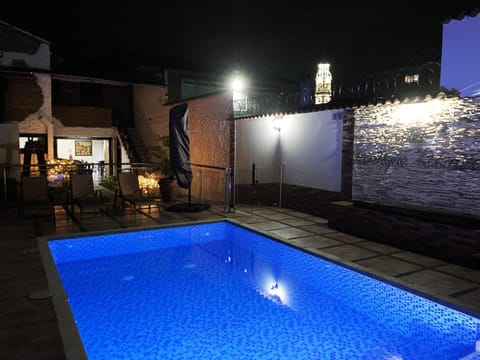 Night, Swimming pool