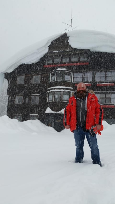 Property building, People, Natural landscape, Winter
