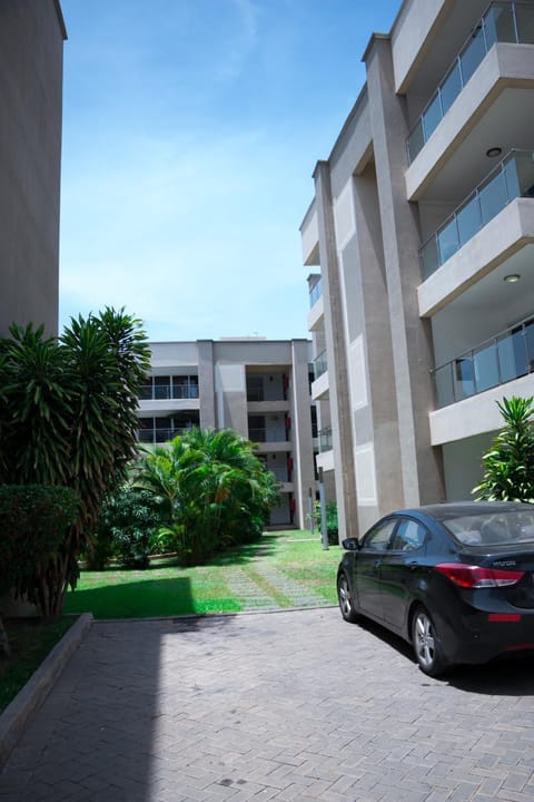 90 Independence Avenue Condominio in Accra