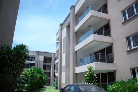 90 Independence Avenue Condominio in Accra