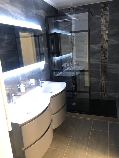 Shower, Bathroom