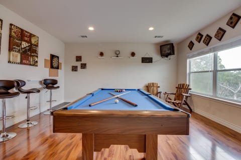 High View Retreat House in Lago Vista