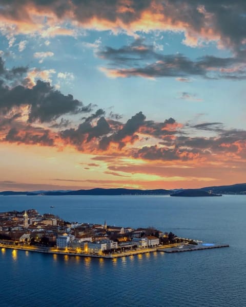 Nearby landmark, Natural landscape, City view, Sunset