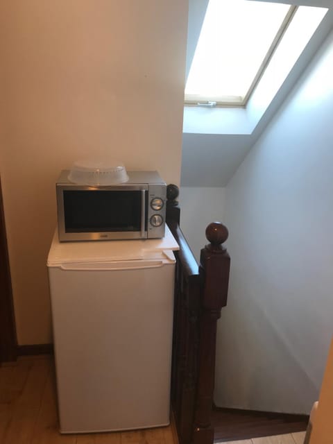 microwave, minibar