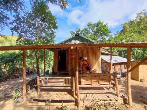 Singalong Nature Campsite Hill Tienda de lujo in Antipolo