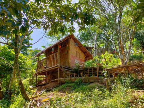 Singalong Nature Campsite Hill Tienda de lujo in Antipolo