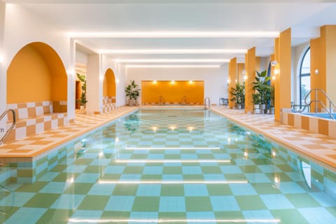 Pool view, Swimming pool