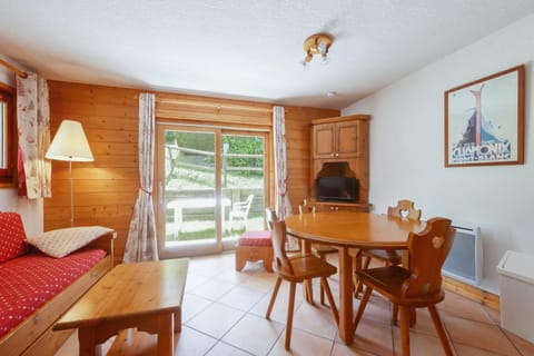 Appartement chaleureux a Les Houches 29 m² avec piscine partagee Apartment in Les Houches