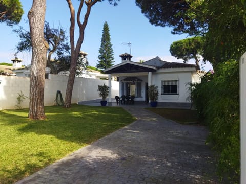 Chalet Costa de la Luz - La Barrosa House in Chiclana de la Frontera