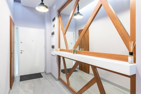 Modern 2 bedroom apartment with free airport transfer Copropriété in Budapest