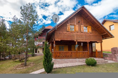 Rajska koliba House in Zlatibor District, Serbia