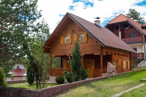 Rajska koliba House in Zlatibor District, Serbia